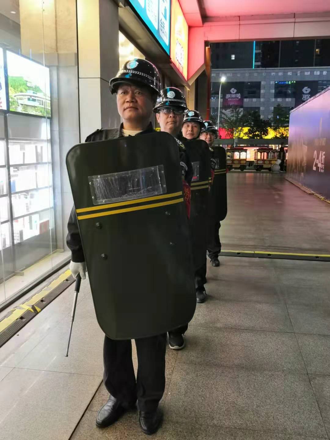 襄陽(yáng)戎安今天給大家介紹下保安員的11點(diǎn)工作職責(zé)！